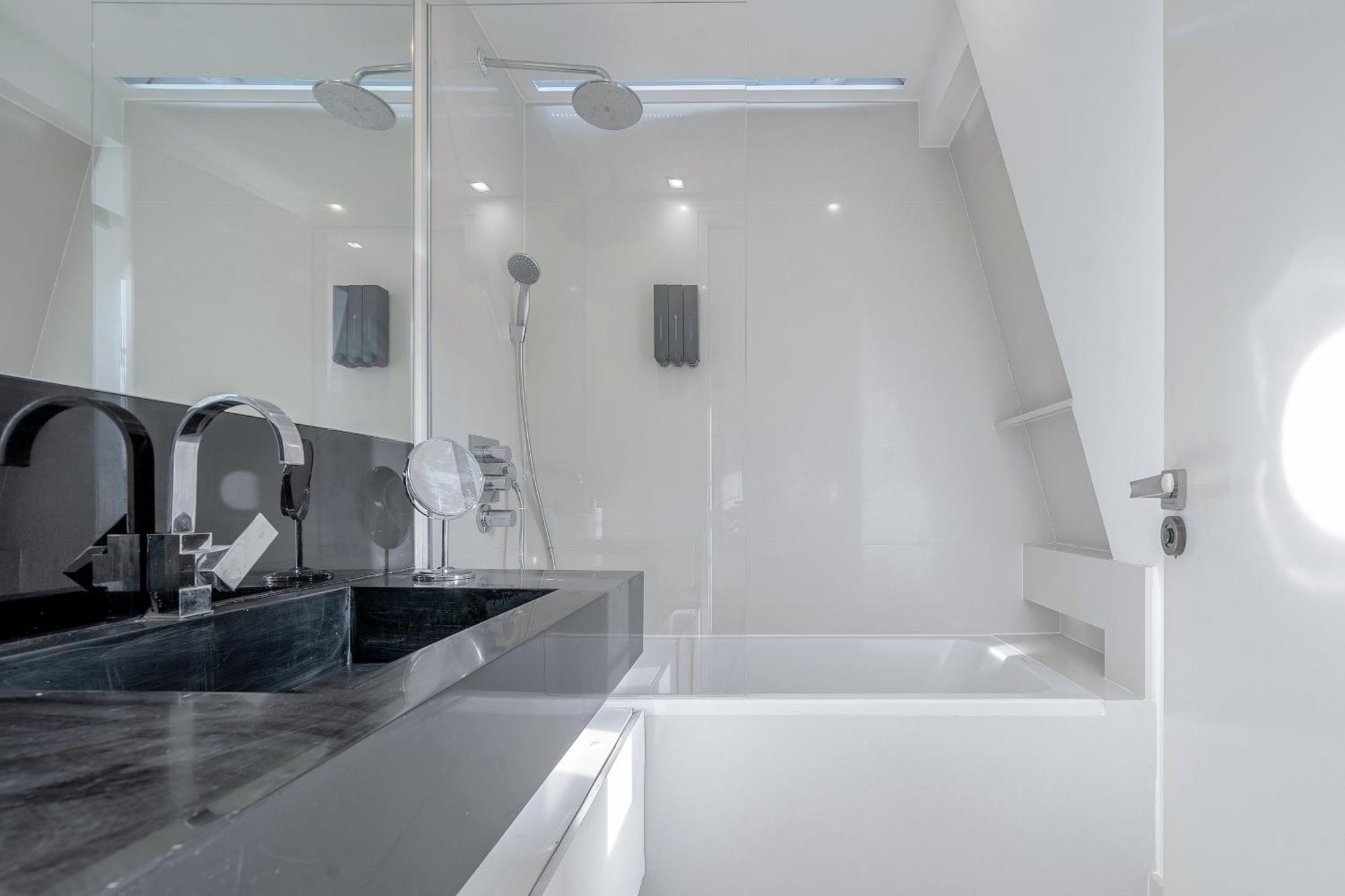 Stylish Knightsbridge Penthouse Next To Harrods